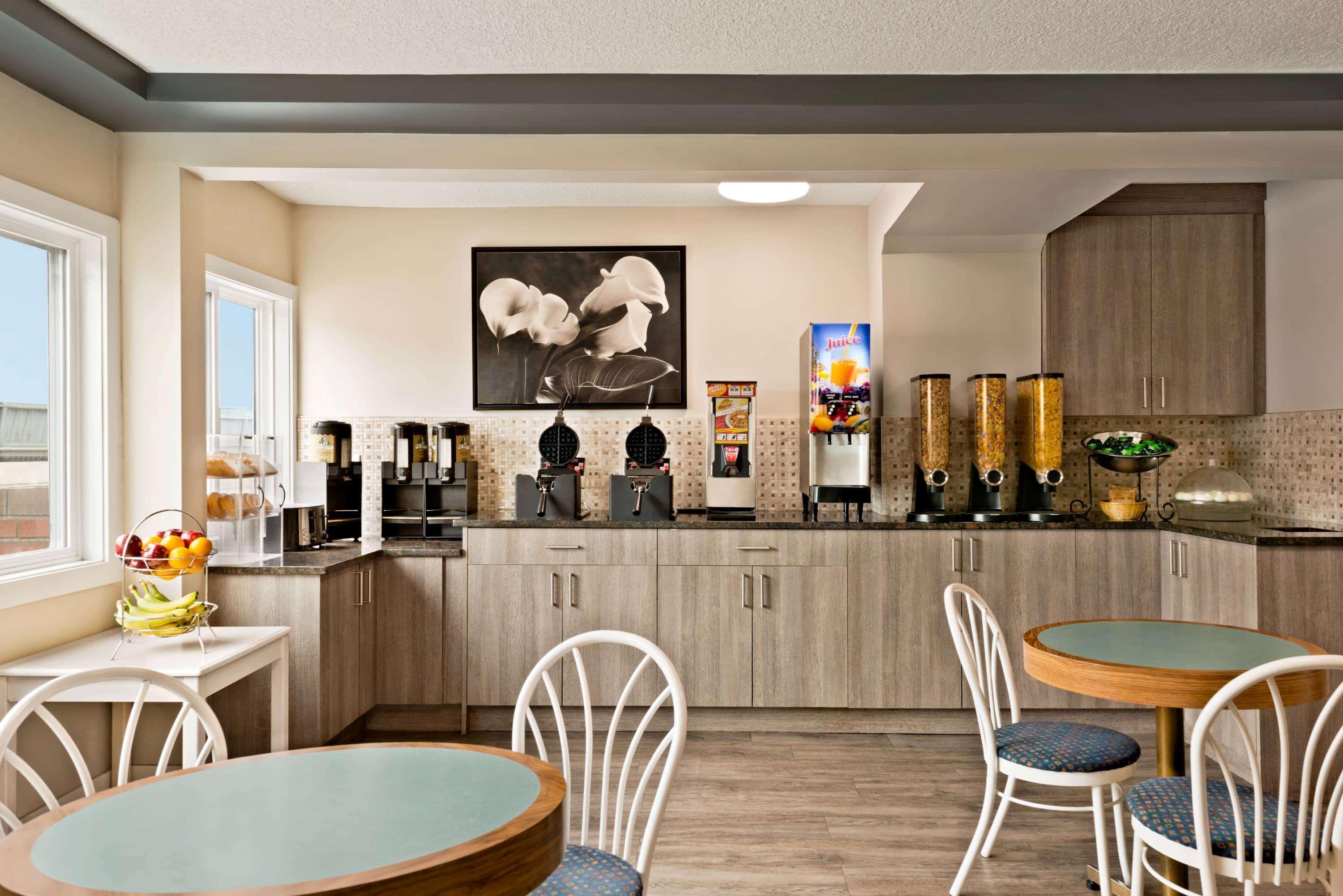 Travelodge By Wyndham Calgary South Luaran gambar