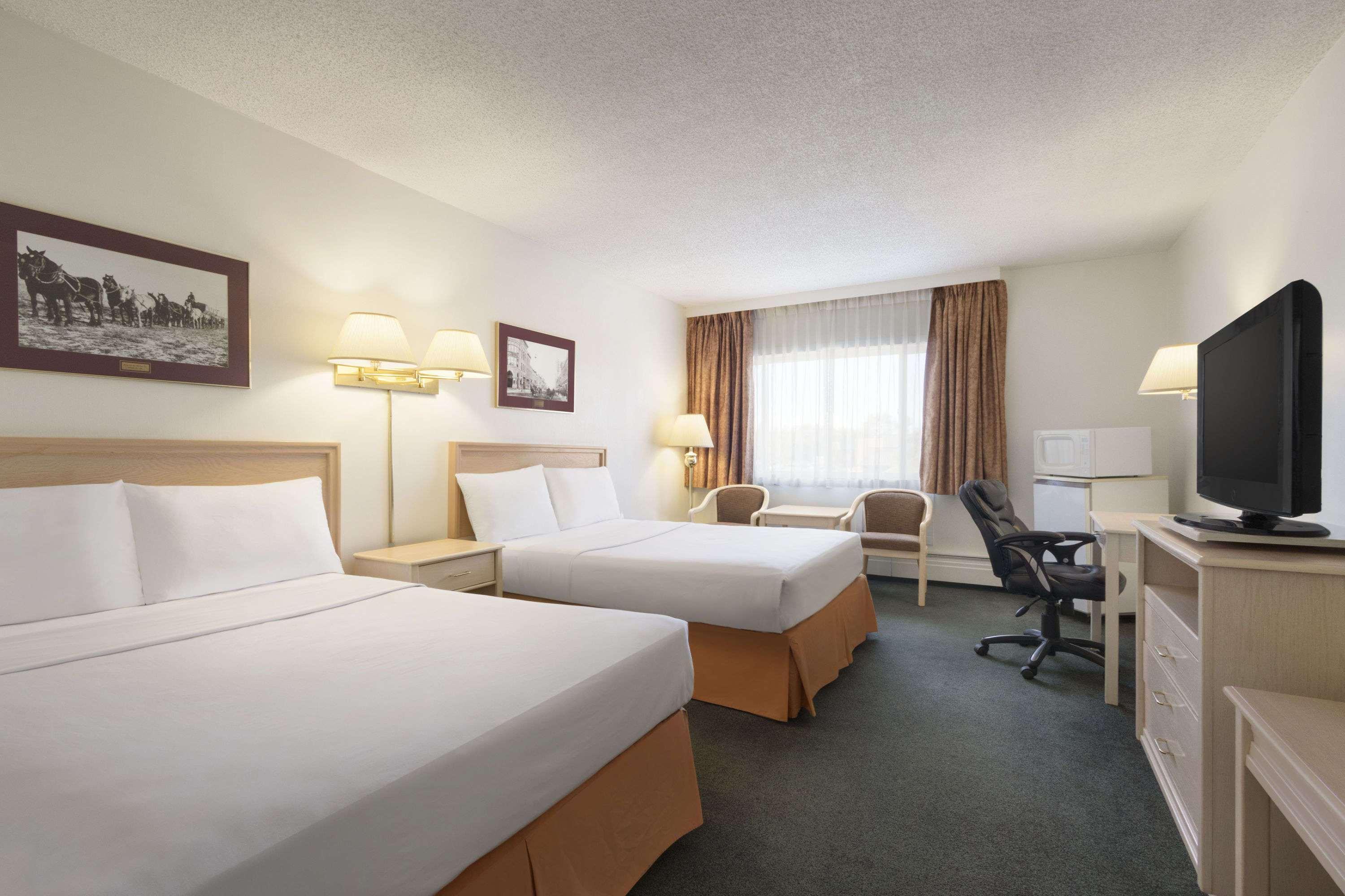Travelodge By Wyndham Calgary South Luaran gambar