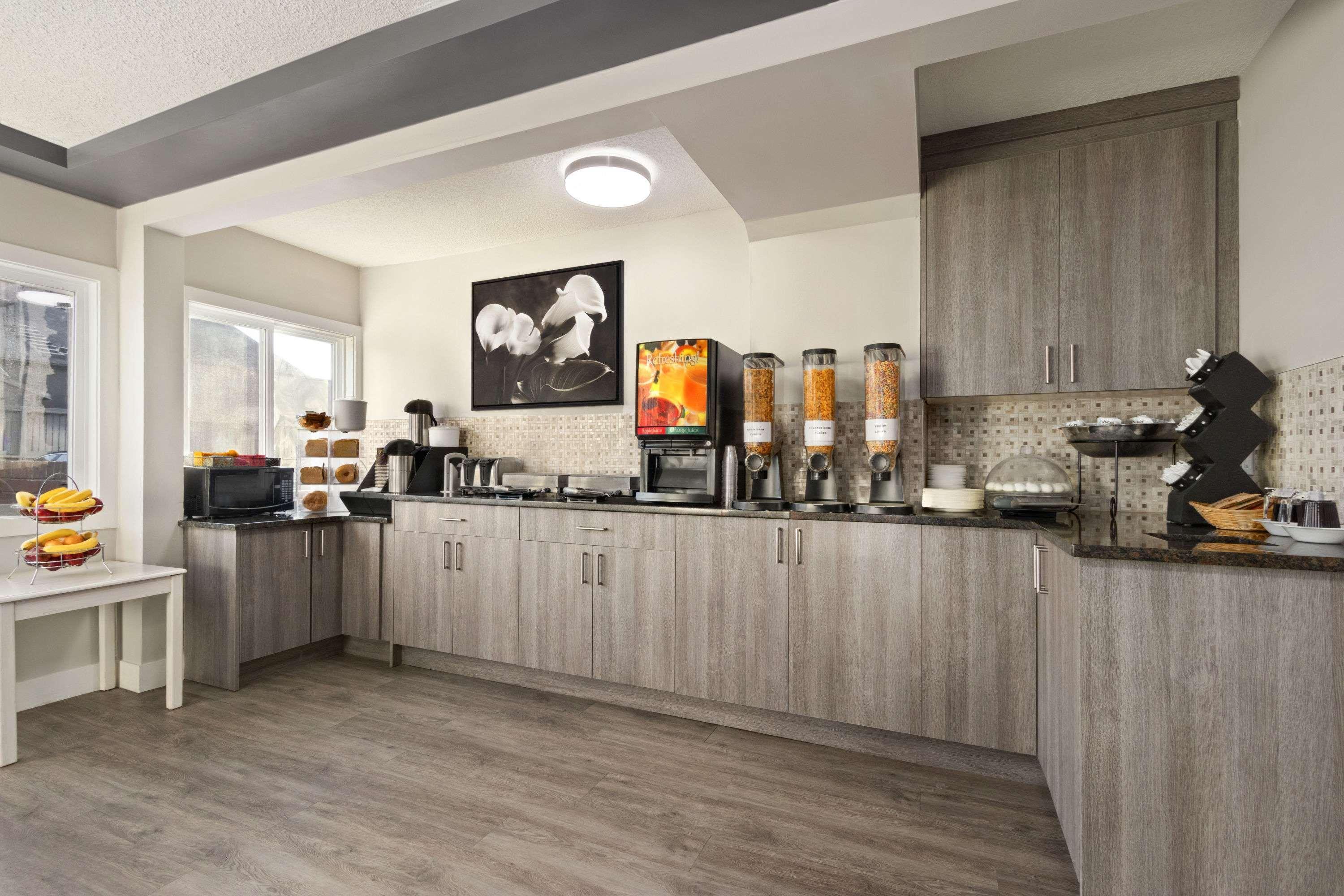 Travelodge By Wyndham Calgary South Luaran gambar