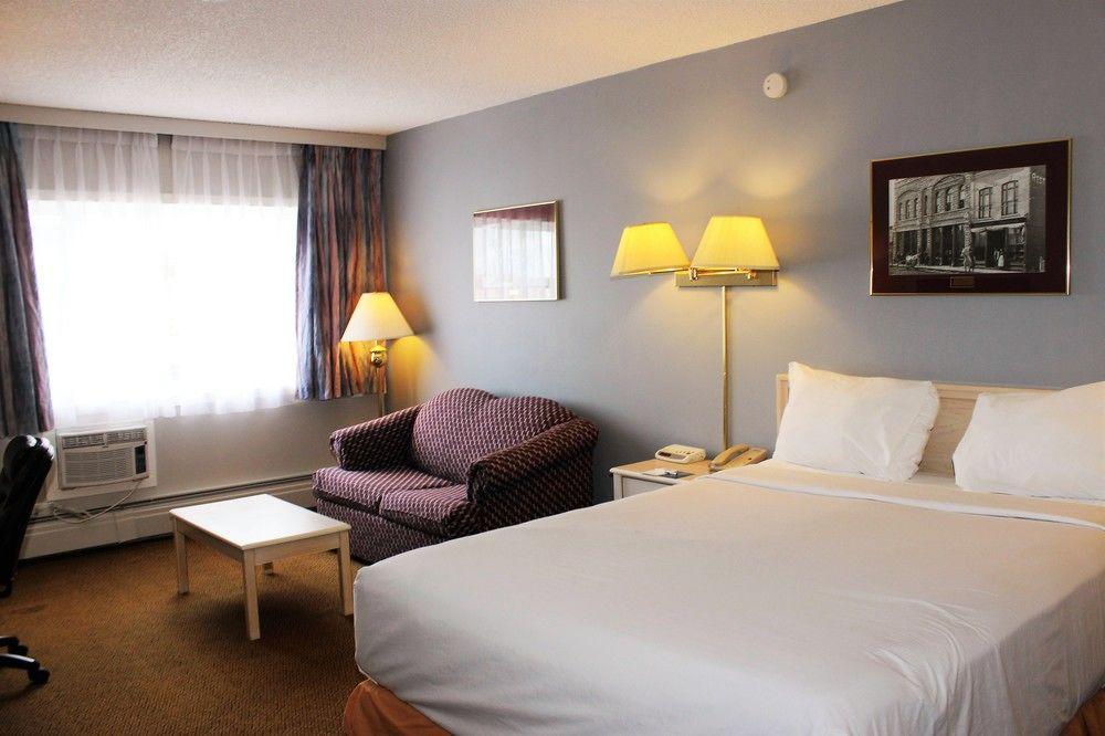 Travelodge By Wyndham Calgary South Luaran gambar